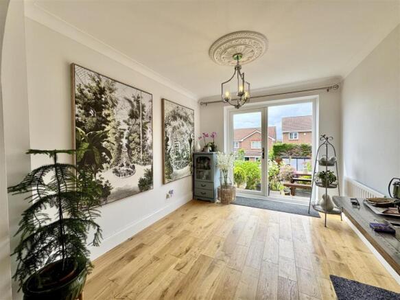 3 bed Detached for sale Image 10