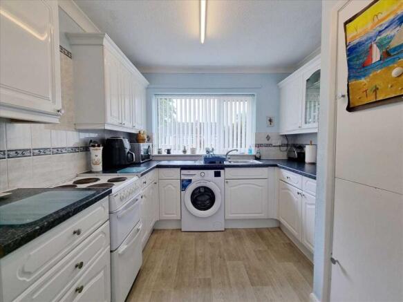 Kitchen: