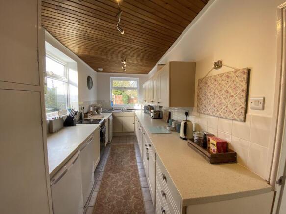 Modern Fitted Kitchen