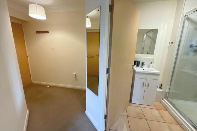 2 bed Flat for sale Image 10