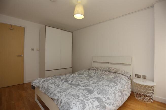 1, 19 Tichborne Street Bedroom (2).JPG