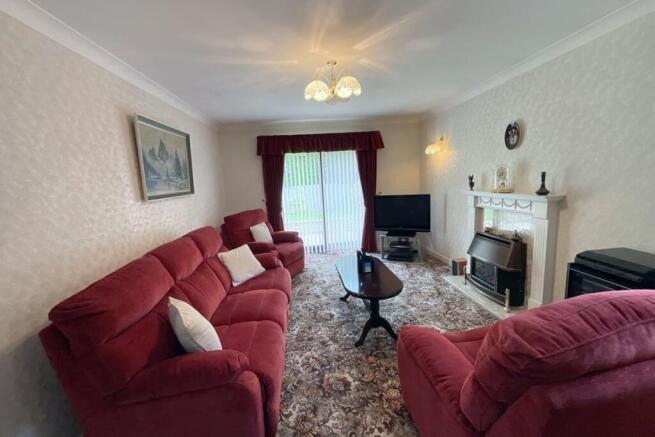3 bed Bungalow for sale Image 4