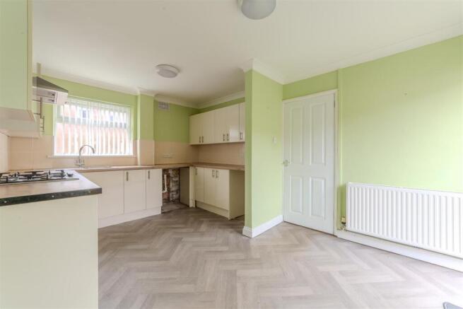 182 Charlton Greenmeadow-8.jpg