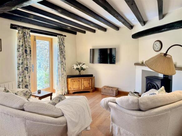 4 bed Barn Conversion for sale Image 10