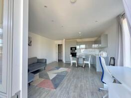 142, Eagle Street, Cambridge CB1 2GL