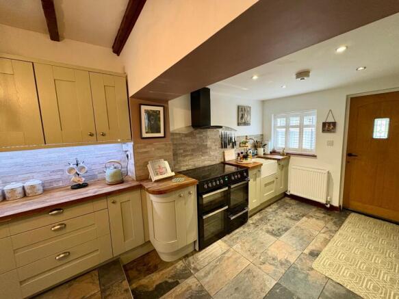 WhatsApp Image 2025-08-20 at 13.23.29_8a4f54d0.jpg