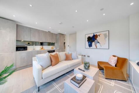 Seven Sisters Road, London, N7