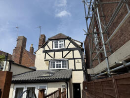 2, 66 Potters Court, Barton Street, Tewkesbury GL20 5PX