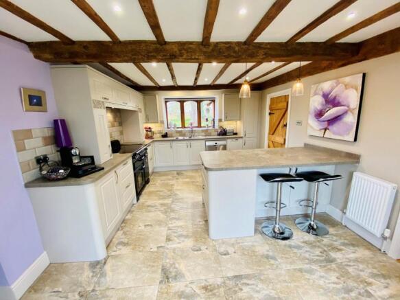 Kitchen.jpg