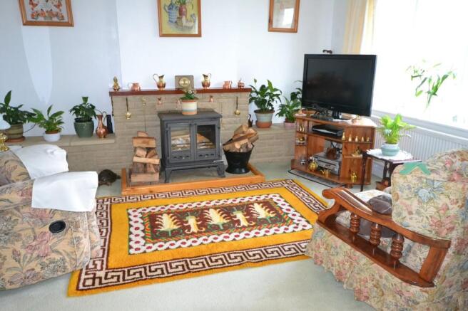 LOUNGE AREA