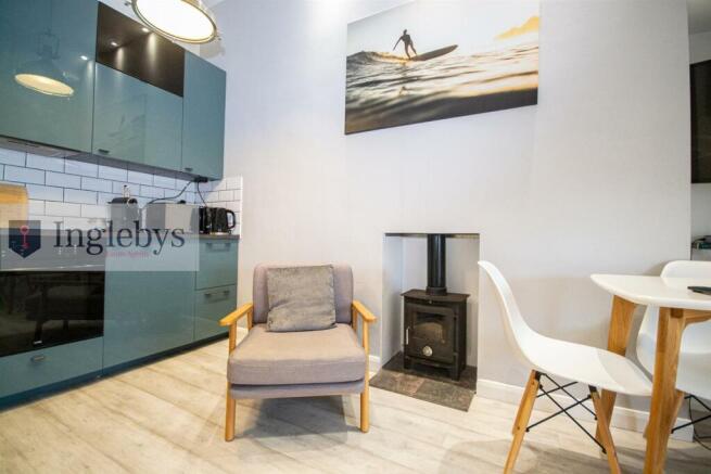 2 bed Apartment for sale Image 5