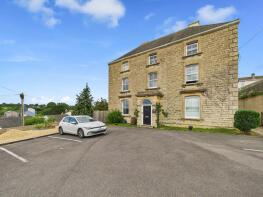 Flat 3, 20, The Paddocks, Chippenham SN15 3DN