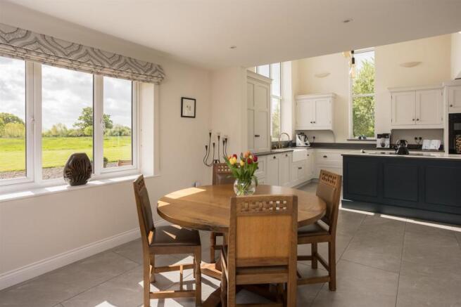 Kitchen/dining area