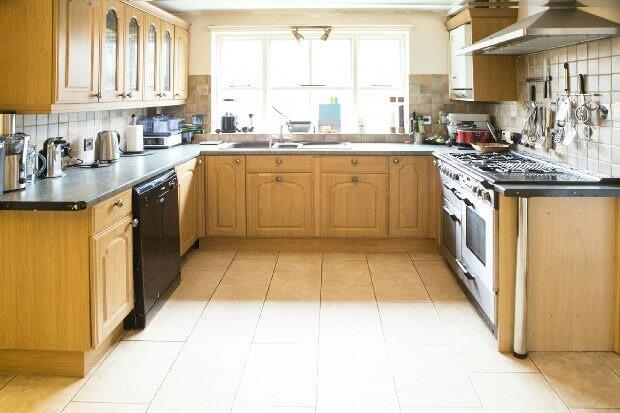 Kitchen/Breakfast Ro