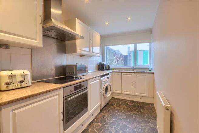 2 bed Terraced for sale Image 5