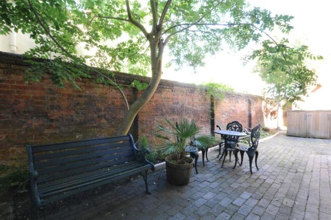 1 Woodbine Place 2.JPG