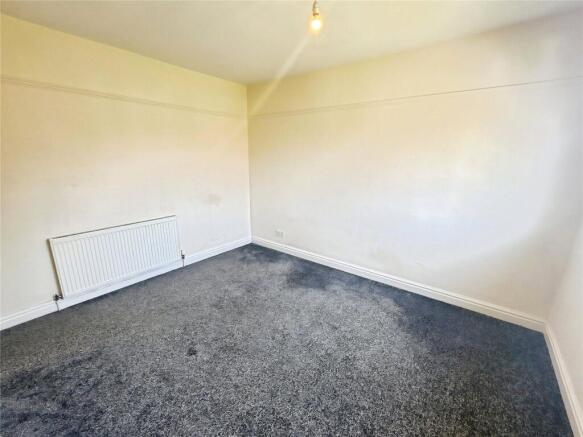 3 bed Semi-Detached to rent Image 10