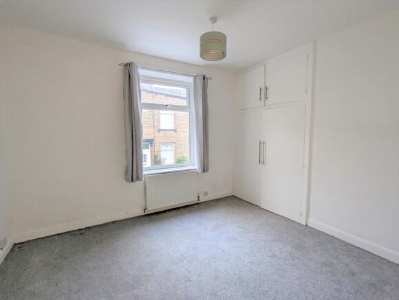 2 bed Terraced for sale Image 5