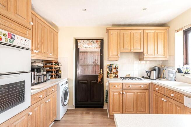 Kitchen/Breakfast Rm