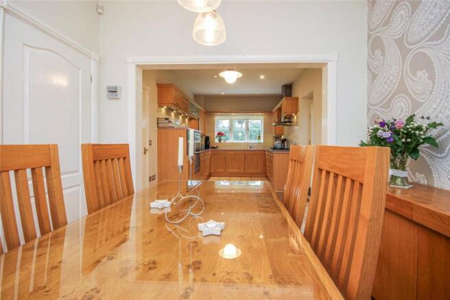 Dining/Kitchen