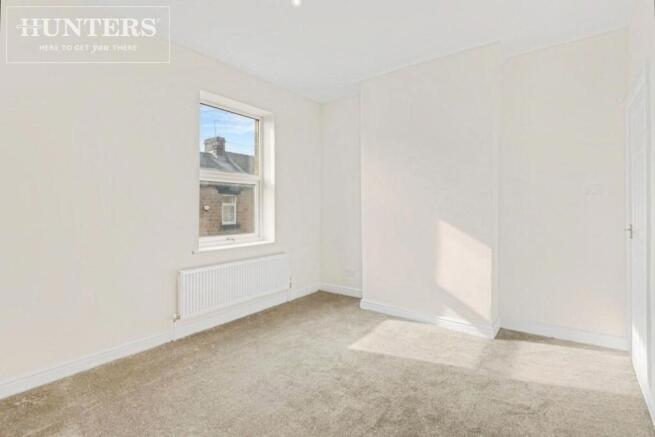 2 bed Terraced to rent Image 7