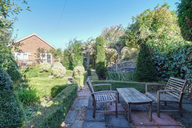 Front Garden 2