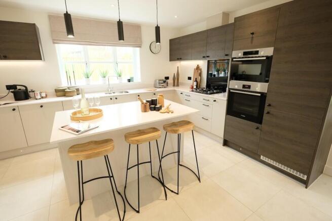 4 bed Detached for sale Image 4