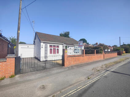 Sandhurst Road, Yateley, Hampshire, GU46