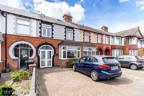 Hawthorn Crescent, Cosham, PO6
