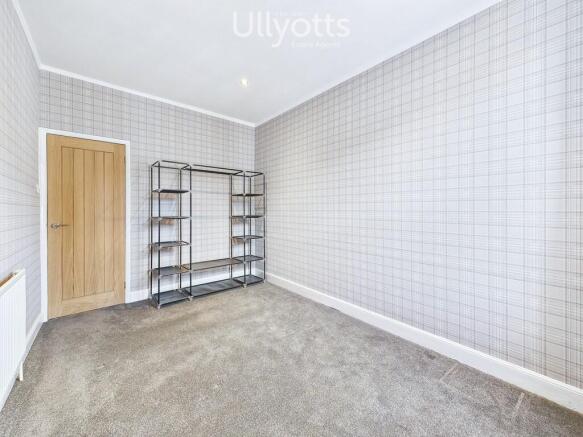 2 bed Flat to rent Image 6