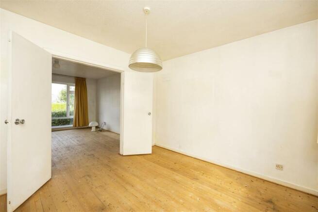 50_LAXTON_DRIVE_LENZIE_009.JPG