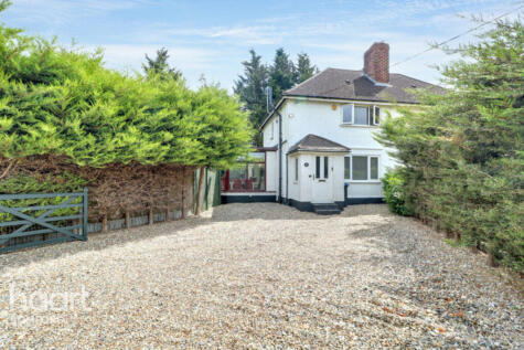 Murthering Lane, Stapleford Abbotts, RM4 1HT
