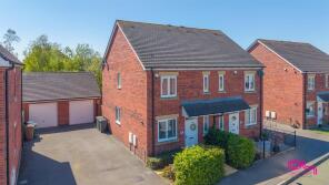 32, Hewer Drive, Castle Gresley, Swadlincote DE11 9FX