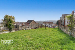 36, Tranch Road, Pontypool NP4 6AW
