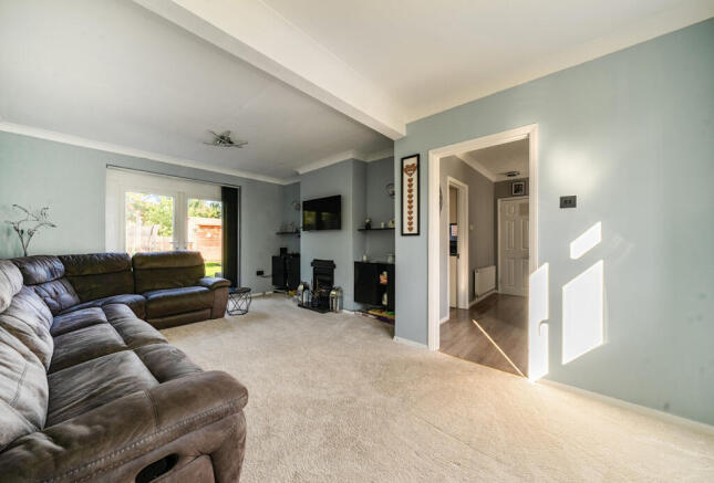 1353403-5-68c3e8a...