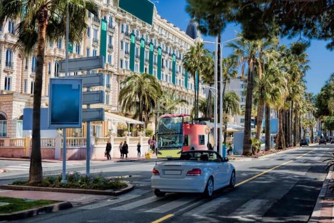 cannes, frankreich, promenade de la croisette, pal