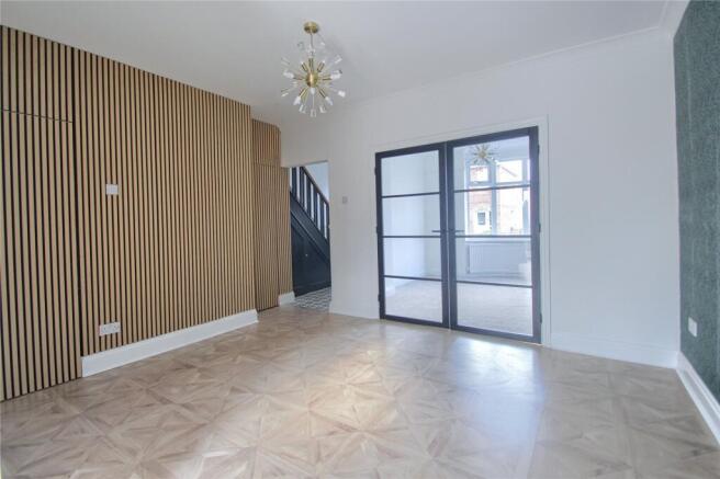 4 bed Semi-Detached for sale Image 5