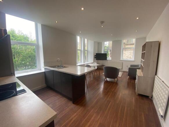 1 bed Apartment to rent Image 3
