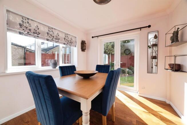 2 bed Semi-Detached for sale Image 6