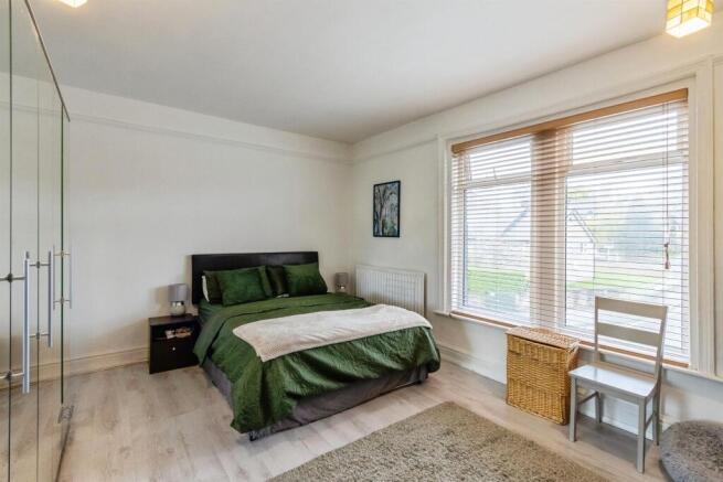 3 bed Terraced for sale Image 4