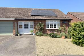 71, Yarnbarton, Templecombe BA8 0JJ