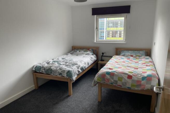2 bed Apartment to rent Image 6