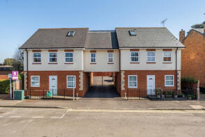 Flat 6, Lawrence Court, The Grove, Reading RG10 9JQ