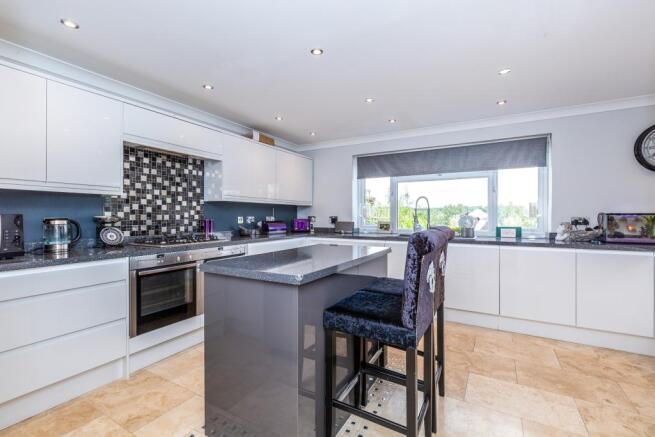 Kitchen/breakfast ro