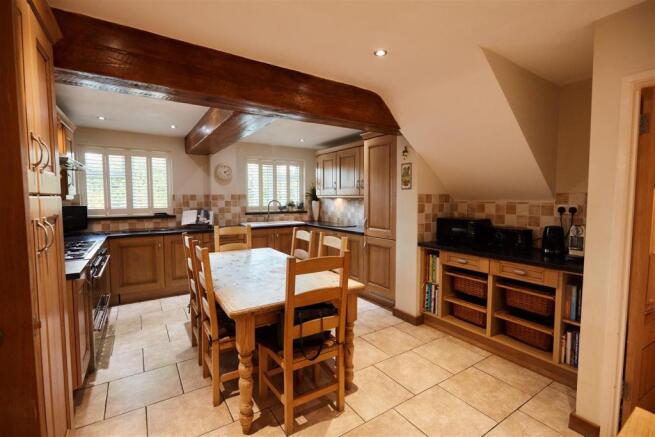 Kitchen diner