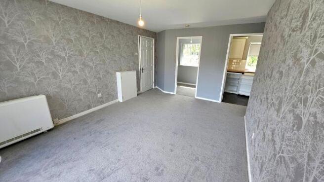 5 Berkley House - living room view to rear