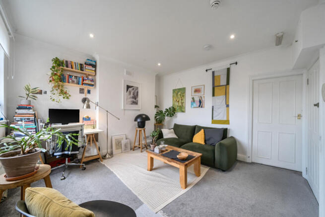 1435137-4-69cbd9a...