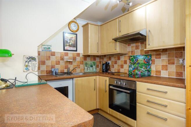 4 bed Semi-Detached for sale Image 12