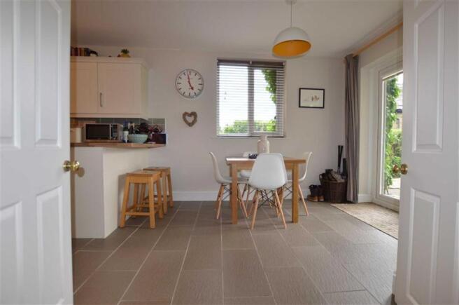 Dining kitchen