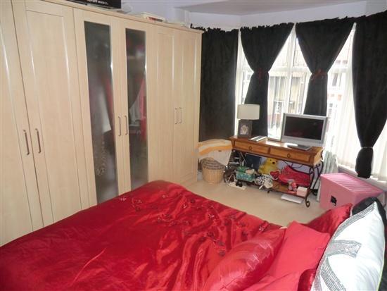 bed 1 2
